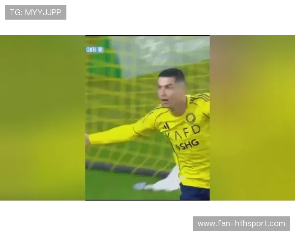 拉菲尼亚补射门前抢点成胜利关键